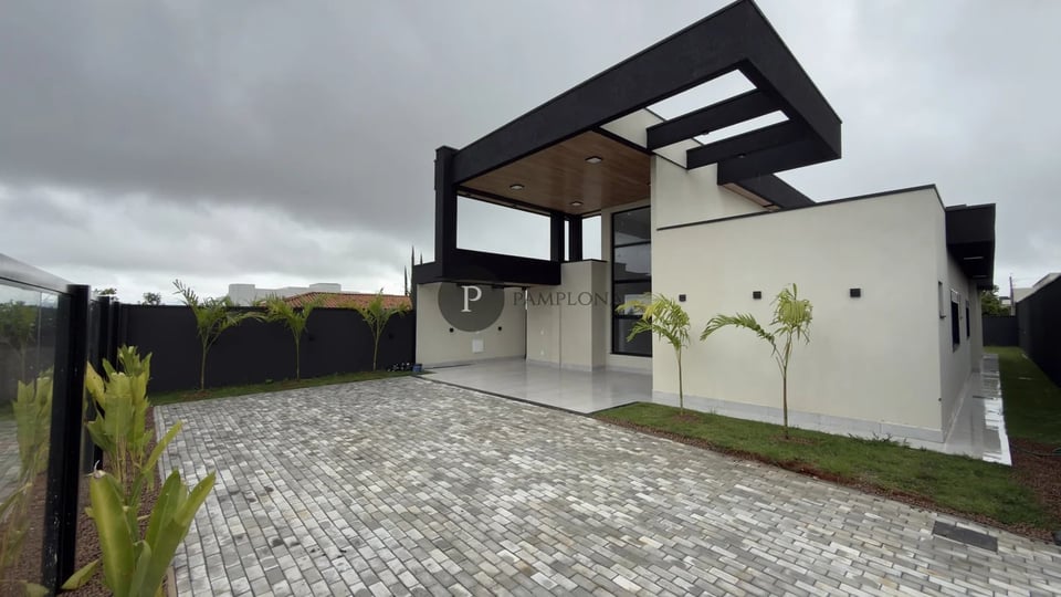 Casa com pé-direito duplo no Alto da Boa Vista
